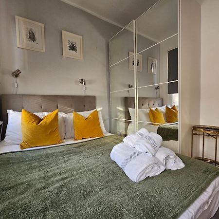 Beautiful And Spacious Flat Londra Dış mekan fotoğraf