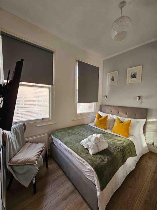 Beautiful And Spacious Flat Londra Dış mekan fotoğraf