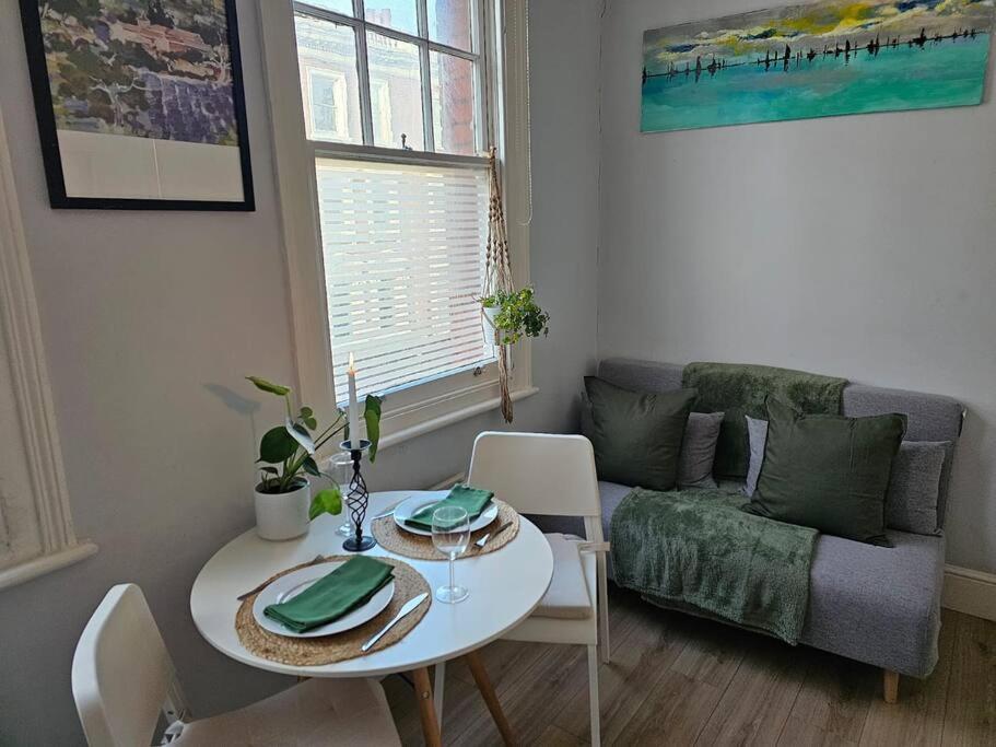 Beautiful And Spacious Flat Londra Dış mekan fotoğraf